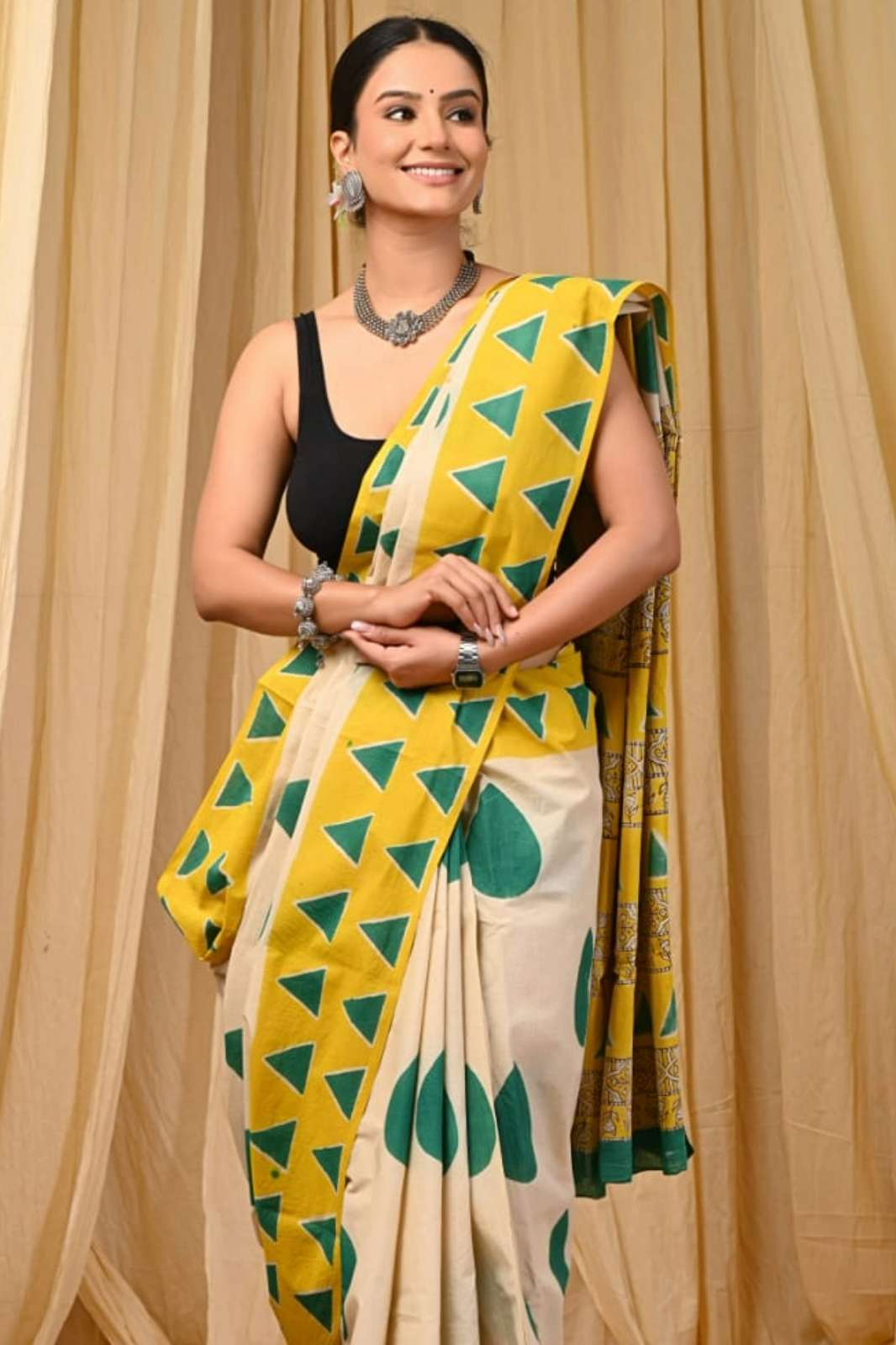 Shri Balaji Emporium RF15732 Bagru hand block printed Pure cotton Mulmul saree
