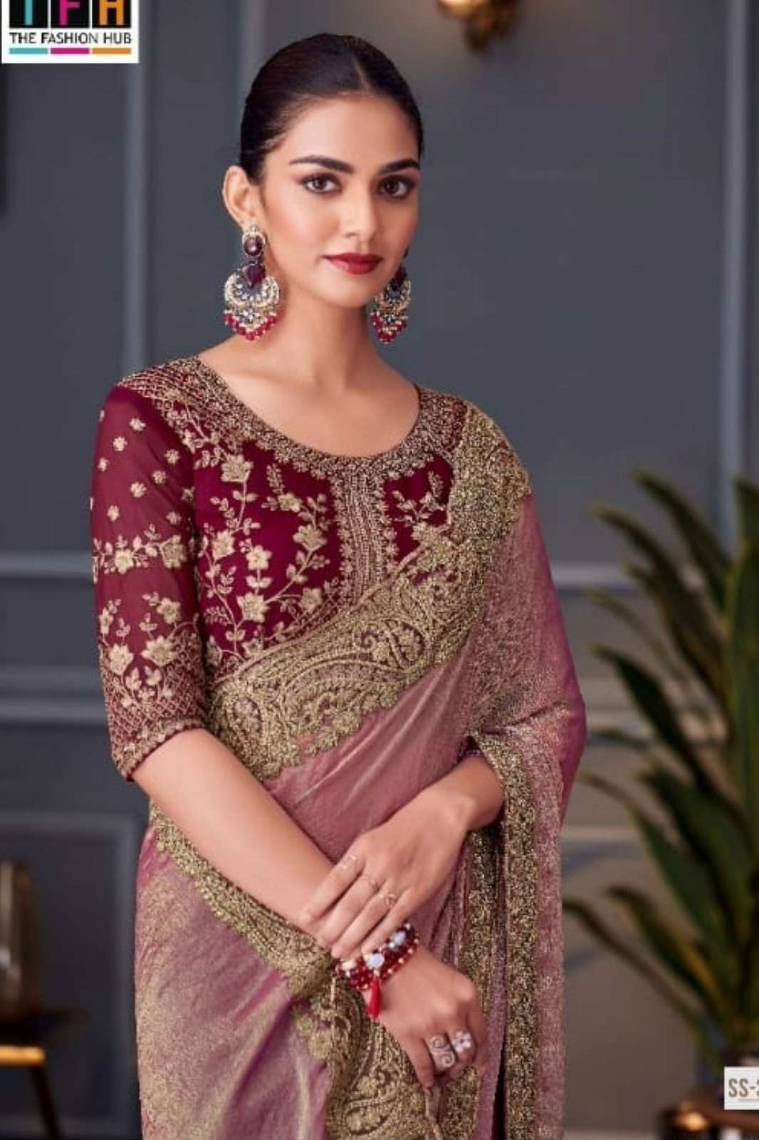 TFH SILVER SCREEN Edition Hits SS 30011 hit deisng Glass Feel Double Tone Silk Saree