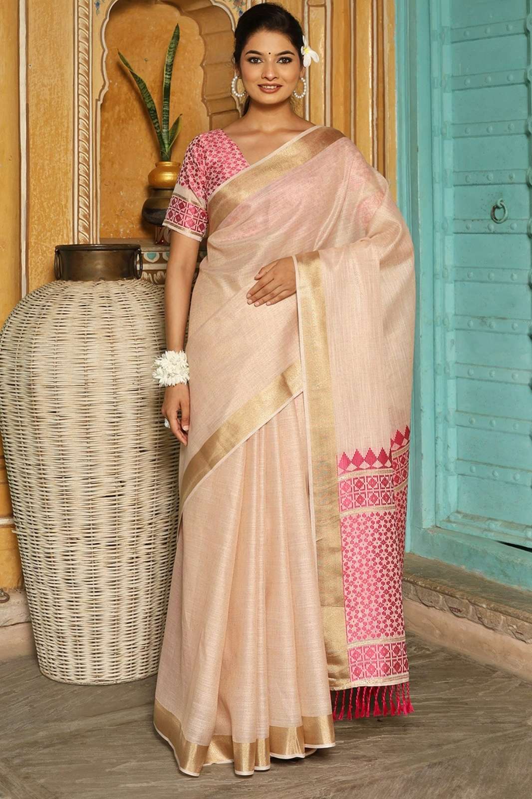 Astita Henoi Threads 1001 TO 1006 Linen with Threads Work Saree