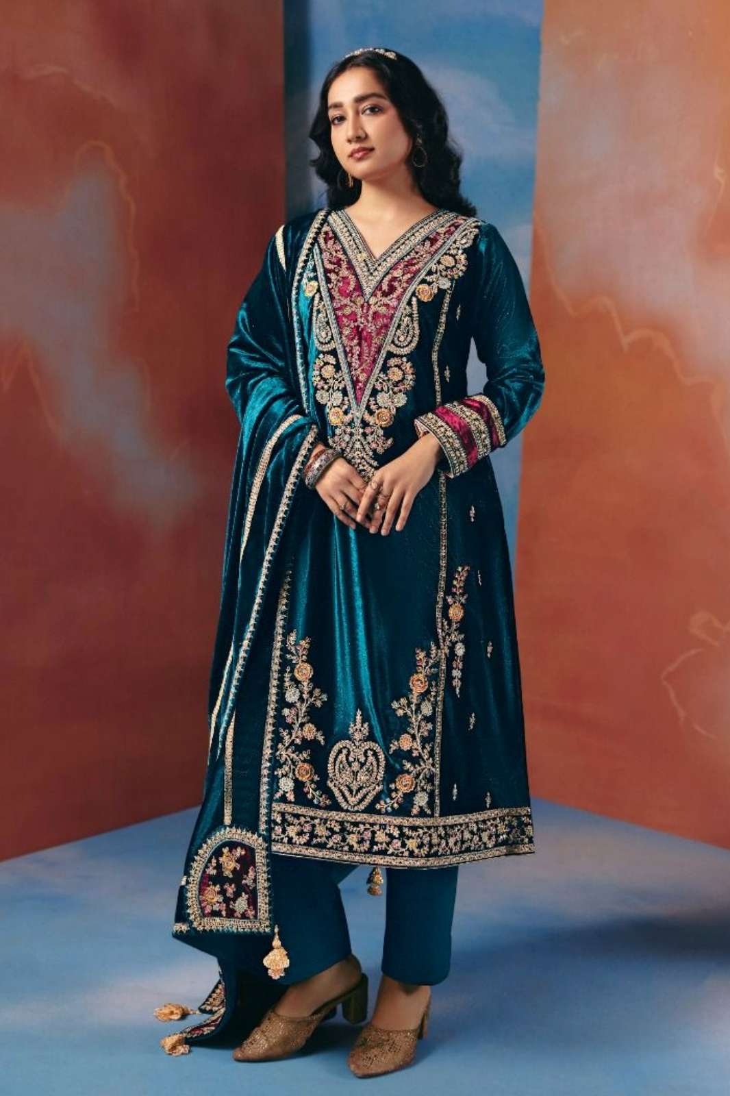 IBIZA TAAMASI PURE VISCOSE VELVET EMBROIDERY WORK SUIT