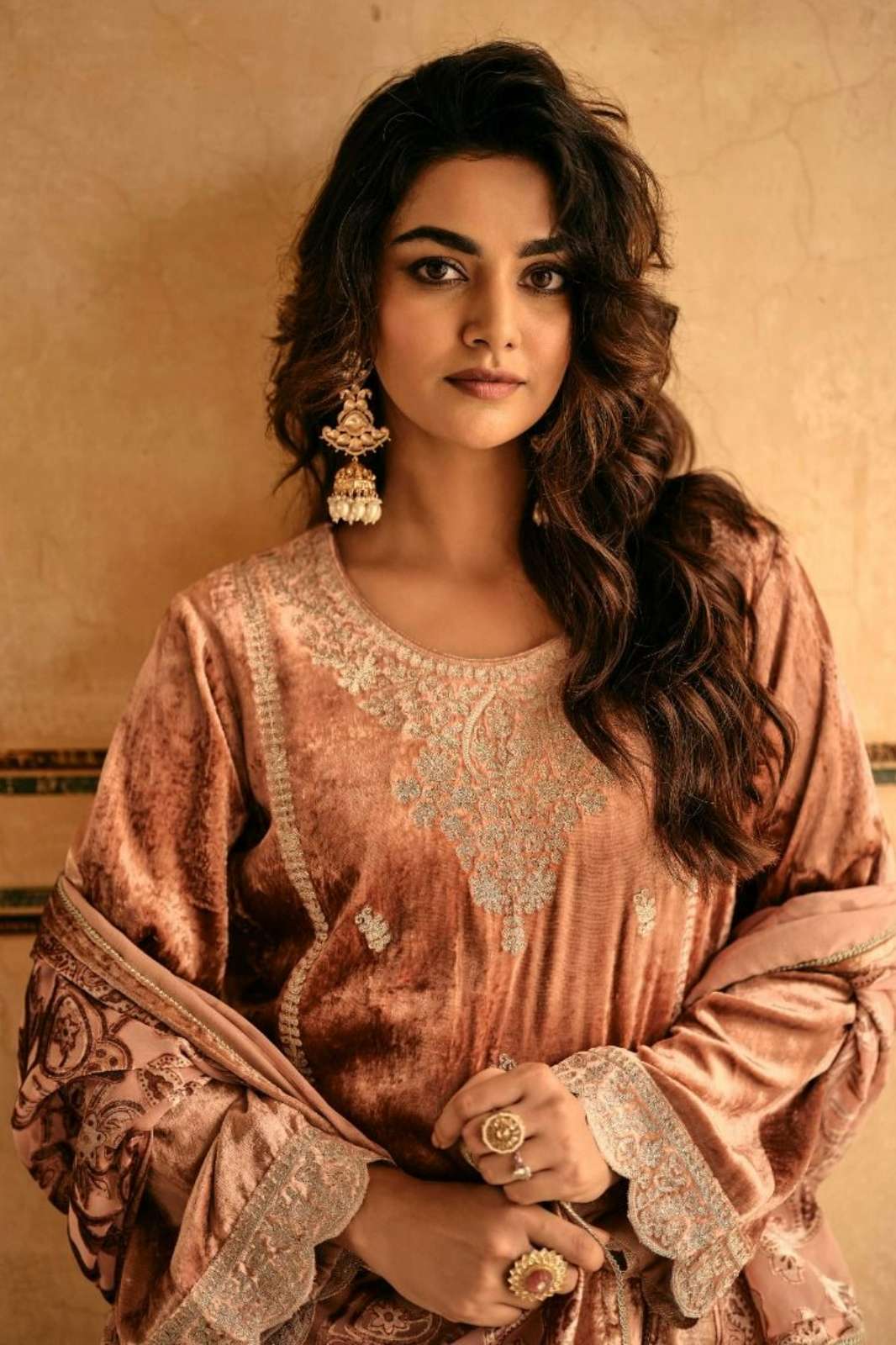 KESAR GRACE 19001 BEAUTIFUL PLUST VELVET SUIT WITH EMBROIDERY WORK