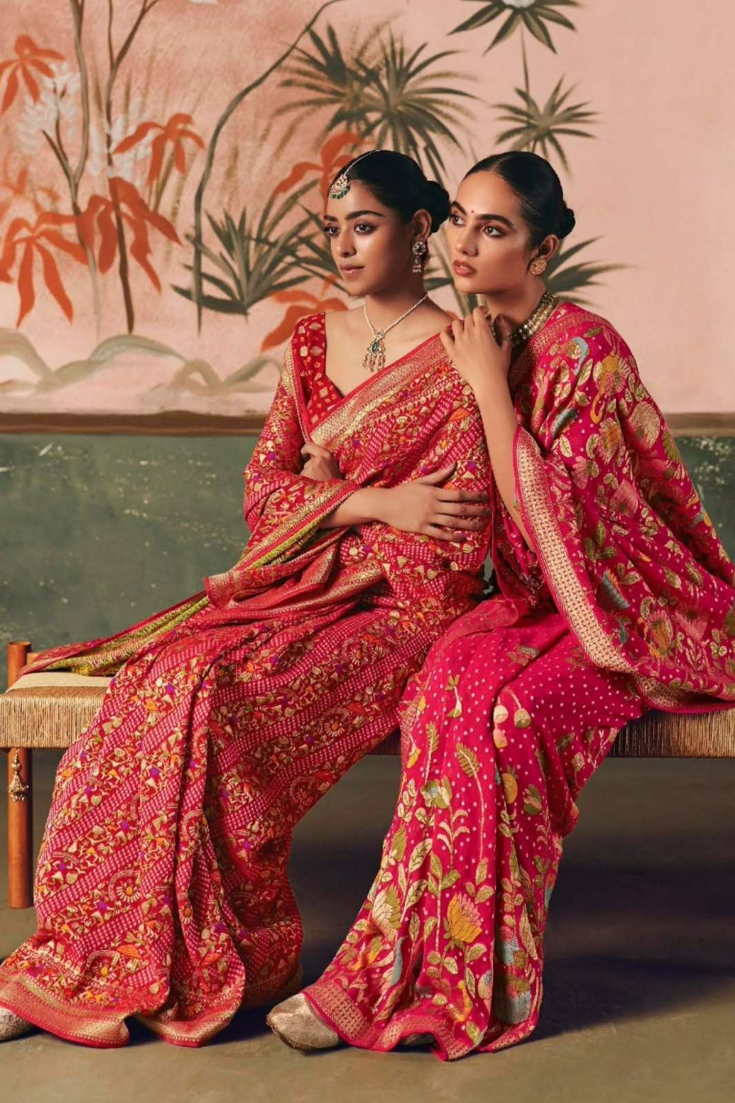 Kimora Sindhuri Premium Bindiya Pure Khaddi Georgette Weaving Work Saree