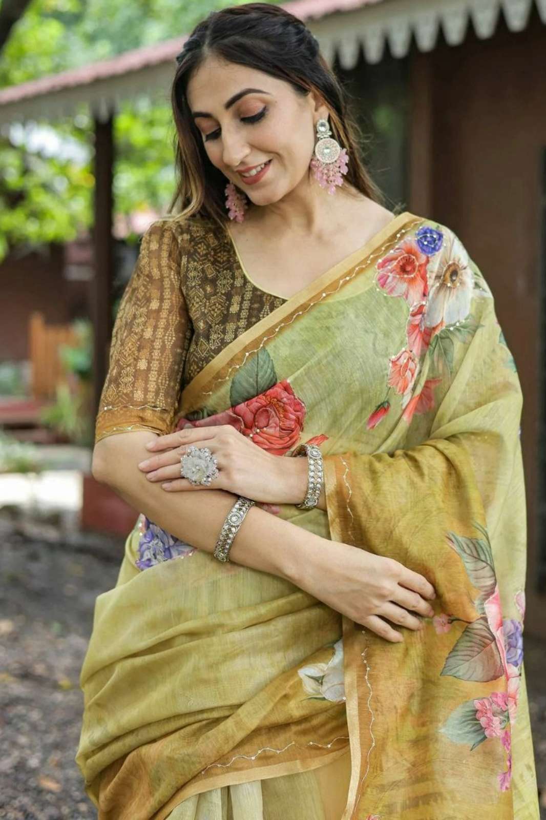 Shri Balaji Emporium MB 4120 Linen with Printed Coted Saree