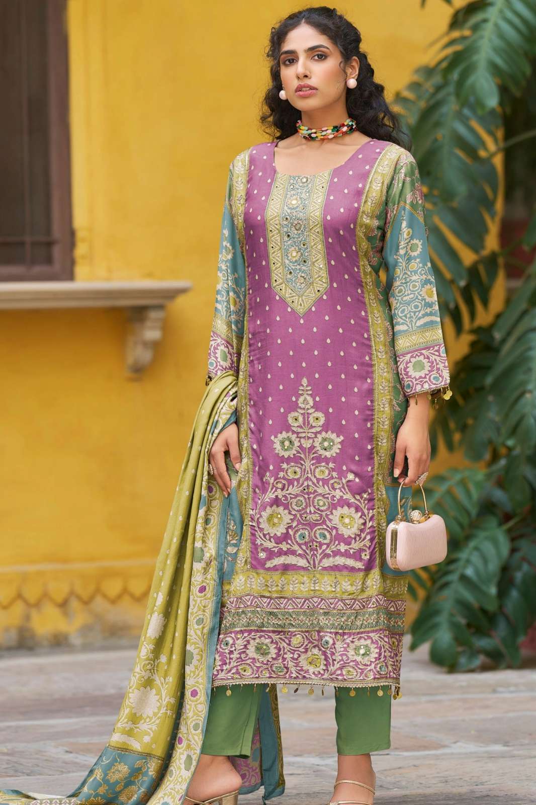 AMRUTVELA AT101 Pure Viscous Maslin Hand Work Pakistani Suit