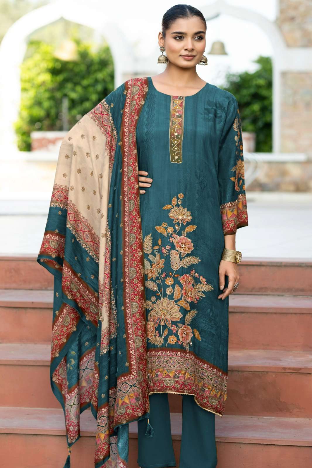 AMRUTVELA AT147 Pure Viscous Maslin Hand Work Pakistani Suit