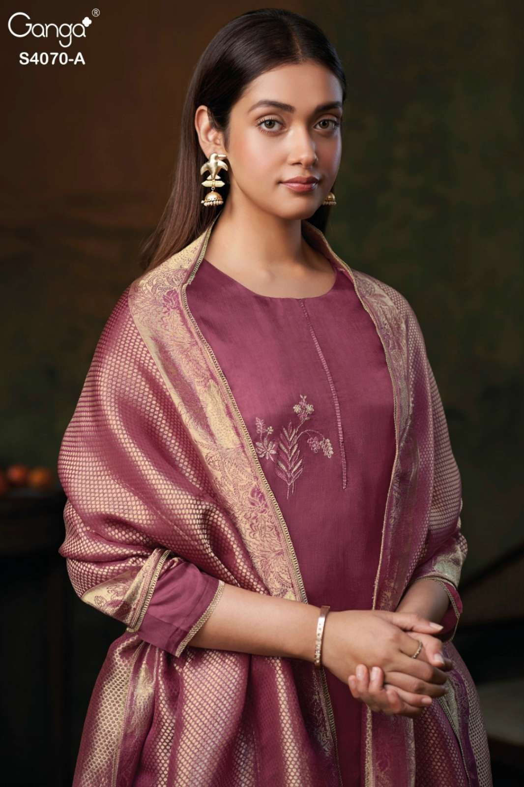 GANGA DARIA S4070 PREMIUM PURE BEMBERG HABUTAI SILK EMBROIDERED SUIT