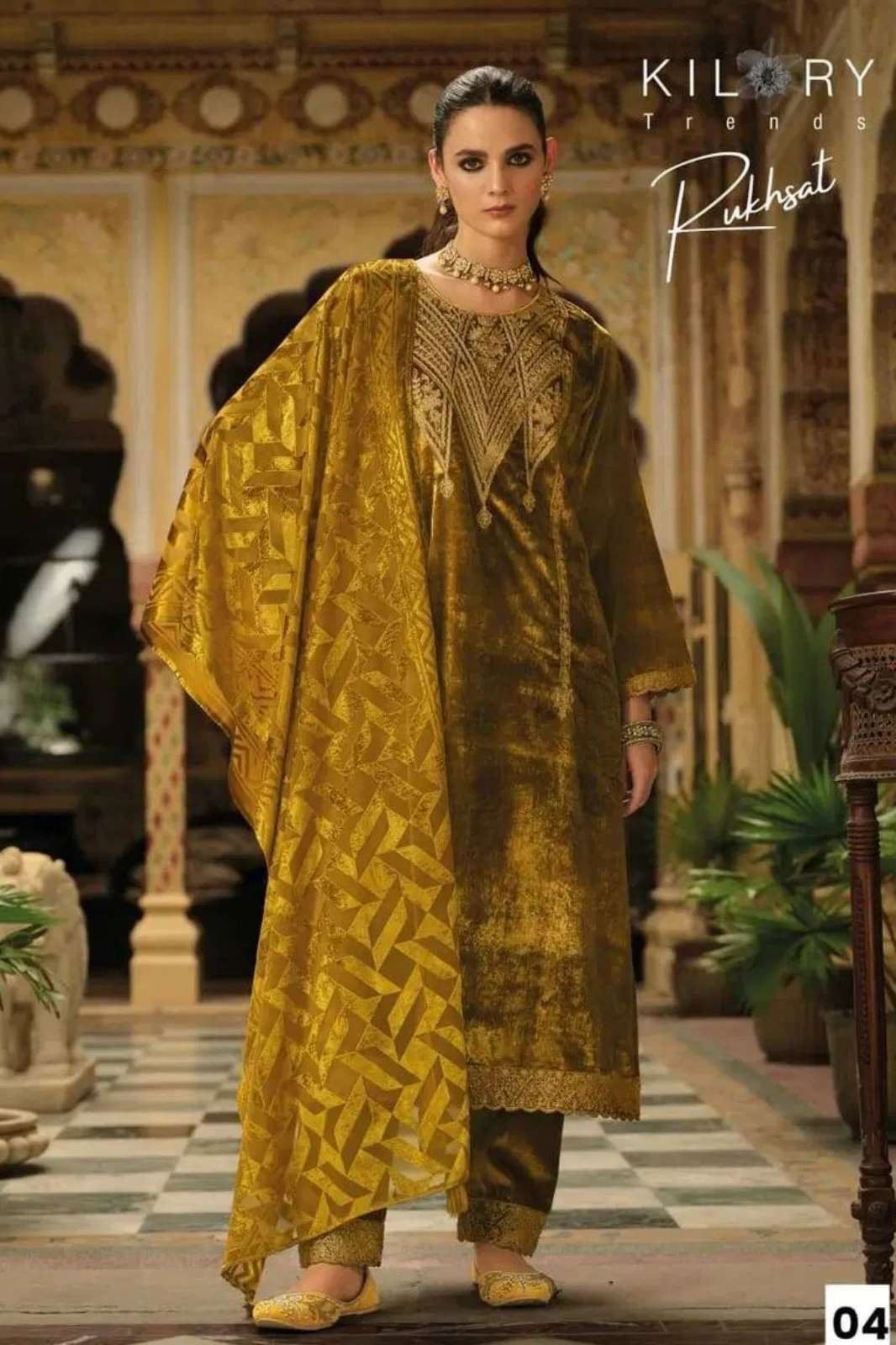 Kilory Trends RUKHSAT Beutiful Embroidered Pure Velvet Suit