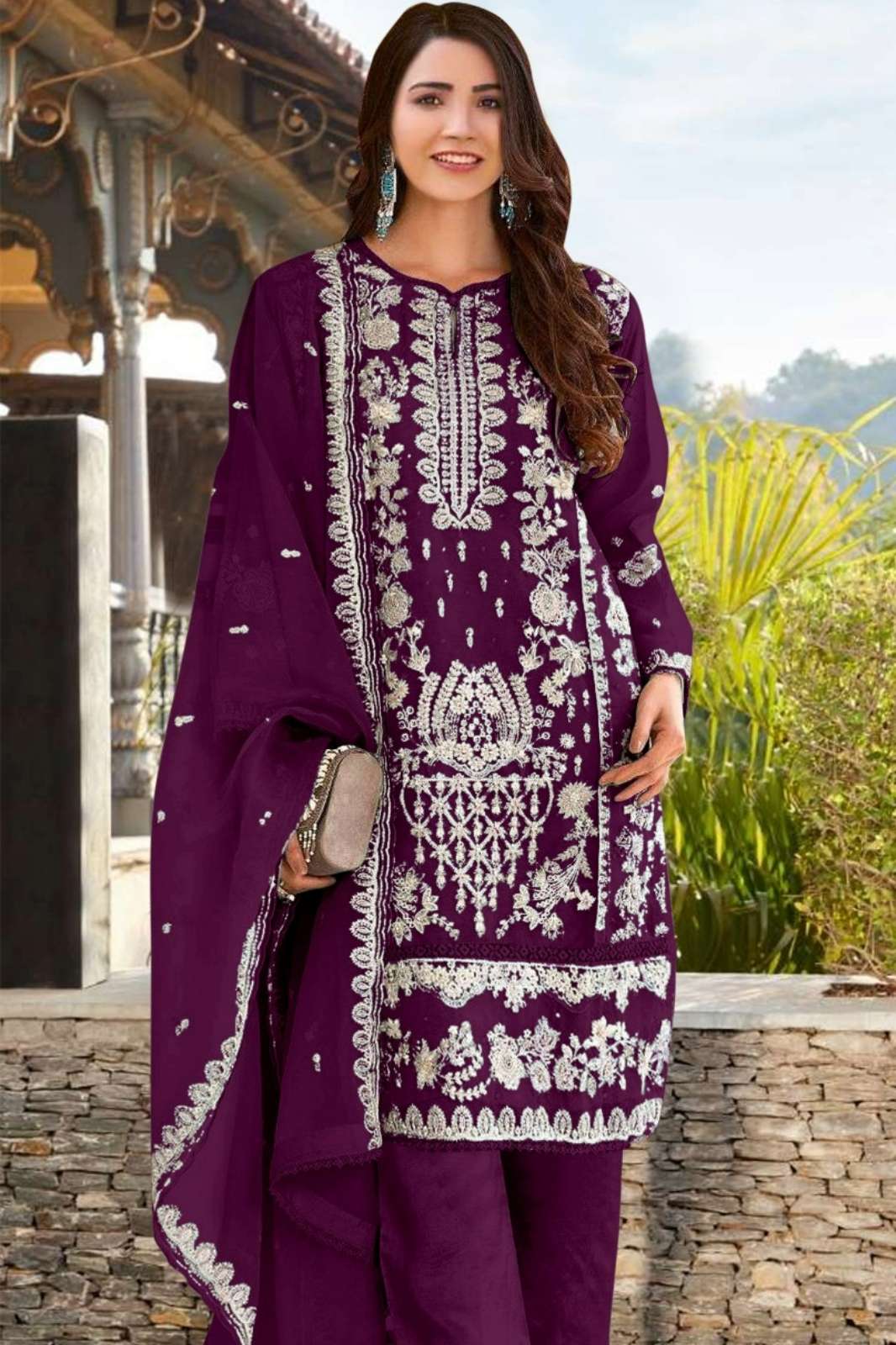 Motifz 5096 Beautiful Velvet Pakistani Suit with Embroidery & Khatli Work