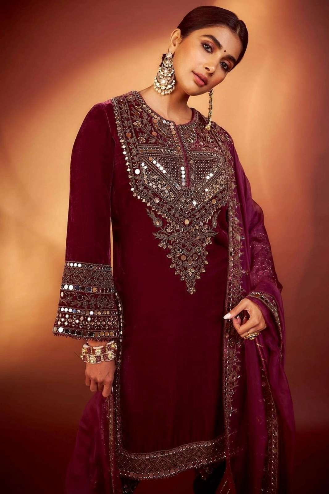 Shri Balaji Emporium BE 281 Viscose Velvet Designer Suit
