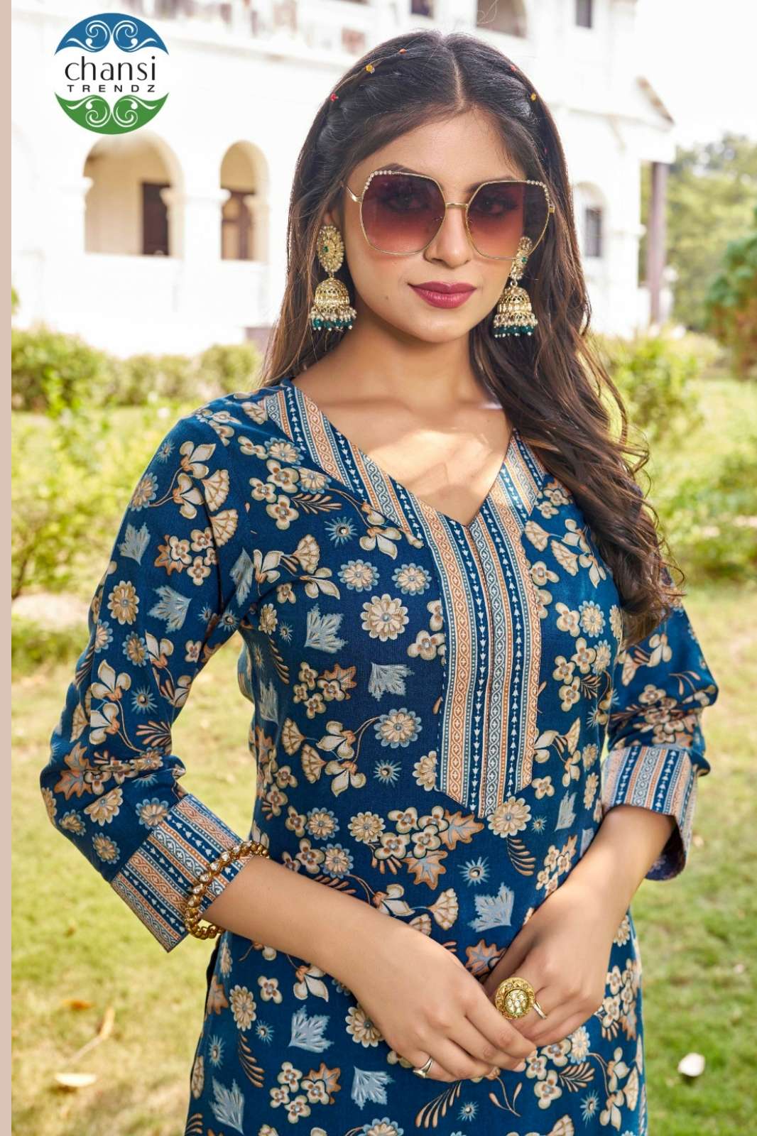 Shri Balaji Emporium LAKSHMI CT 423 TO CT 424 Rayon Straight Kurti