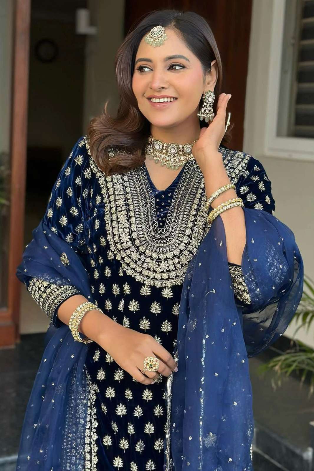 SHRI BALAJI EMPORIUM LC 1409 VELVET KURTI PLAZZO SET