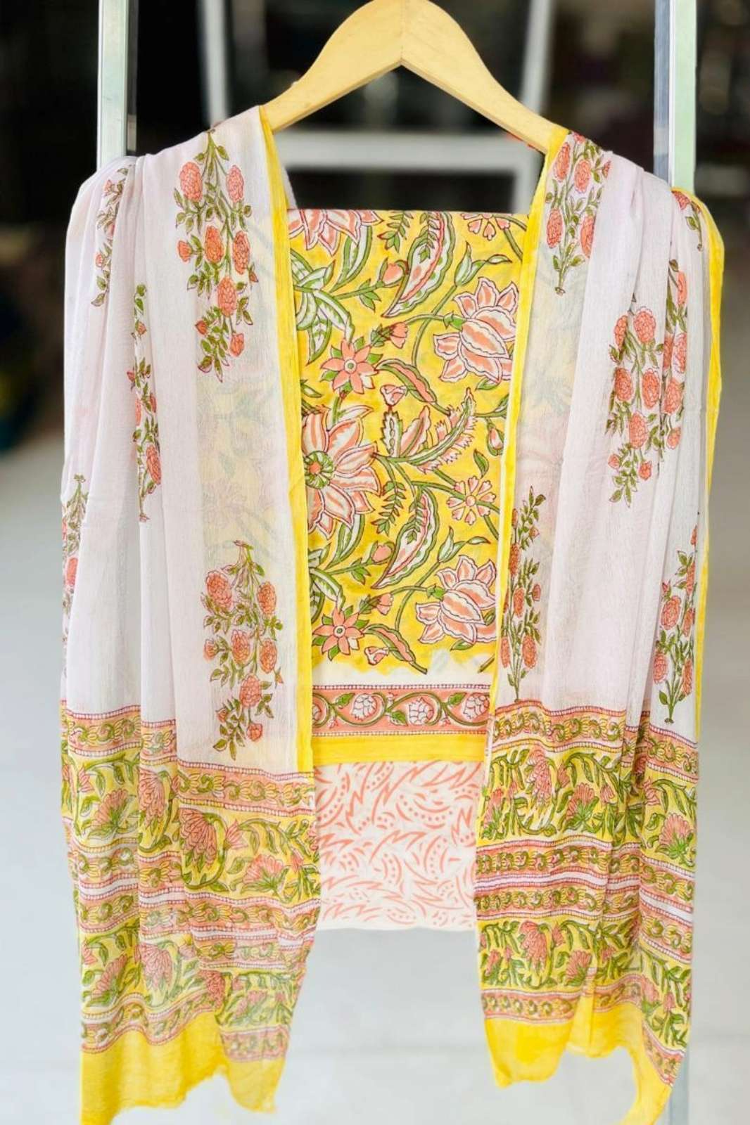 Shri Balaji Emporium RF17469 Bagru Hand Block Printed Cotton Unstitched Suits