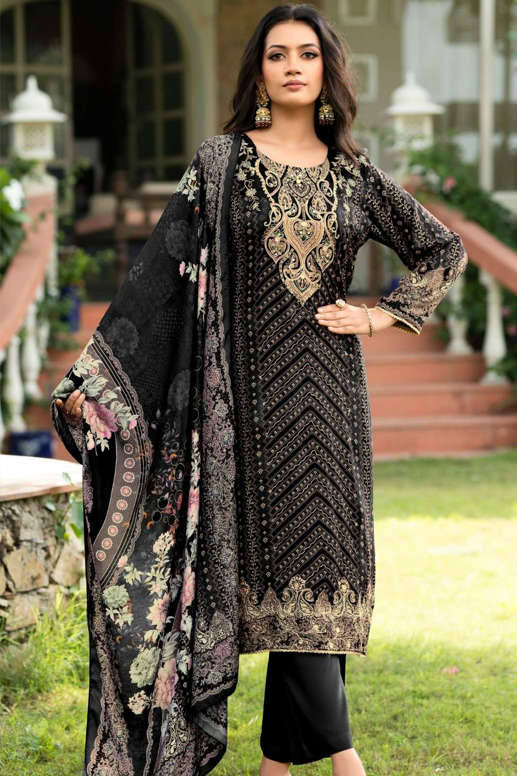 Amrutvela  AT144 Pure Viscous Maslin Hand Work Pakistani Suit