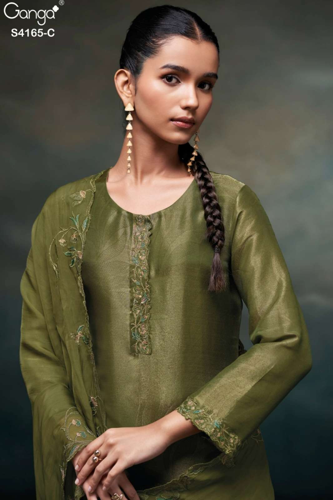 GANGA KYANA S4165 PREMIUM PURE BEMBERG SILK EMBROIDERED SUIT