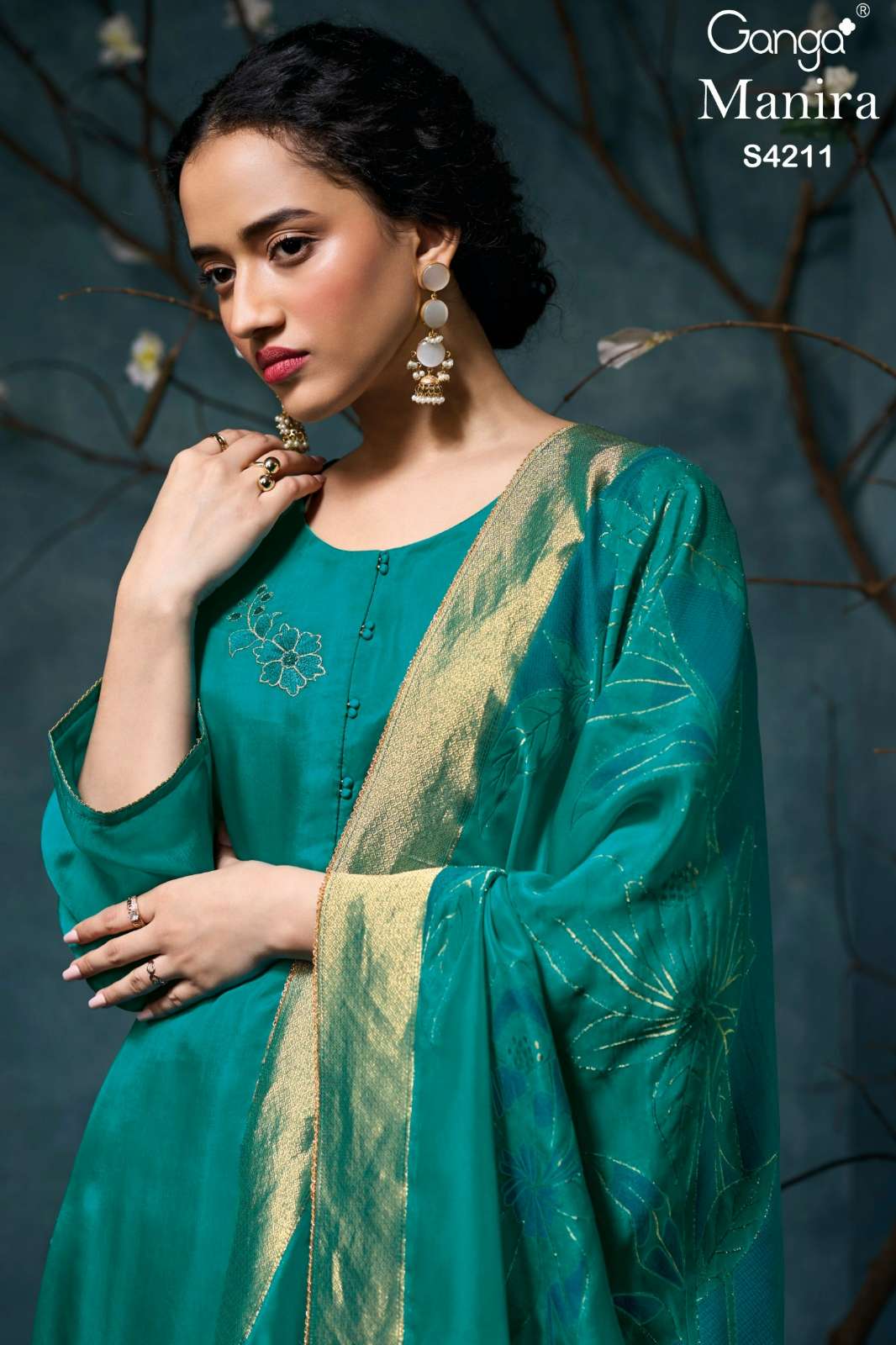 GANGA XYLAH S4245 PREMIUM BEMBERG RUSSIAN SILK SUIT WITH HAND EMBROIDERY