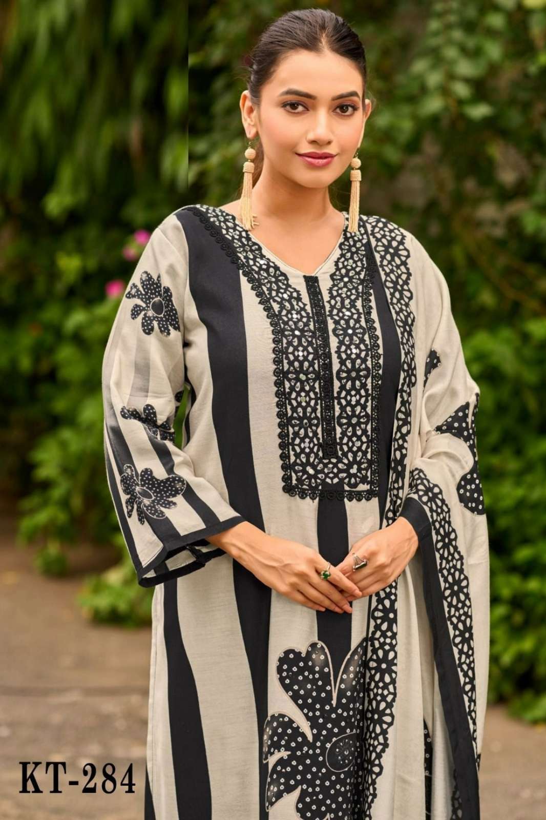 Shree Fab KT 284 Pure Viscous Maslin Pakistani Salwar Suit