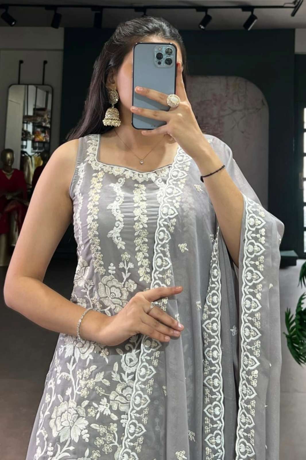 Shri Balaji Emporium 3042 GREY Star Georgette Designer Salwar Suit