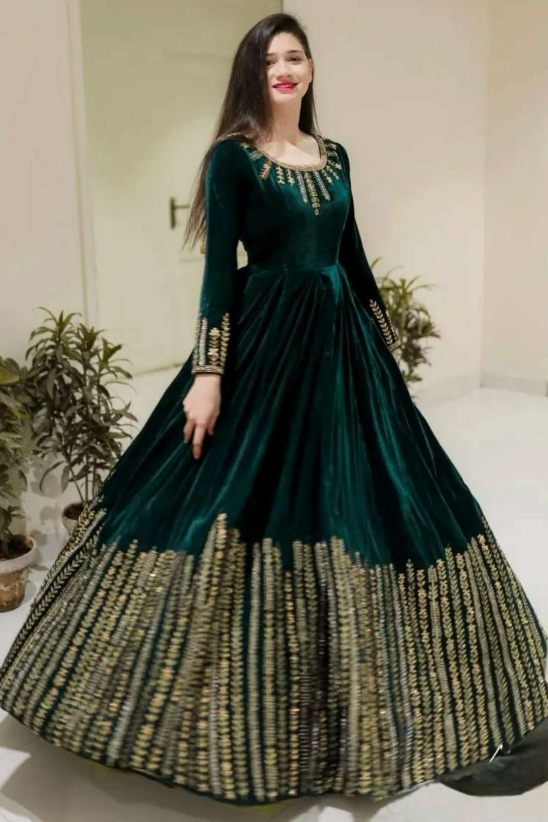 Shri Balaji Emporium DV 25232 Viscos Velvet Anarkali Suit