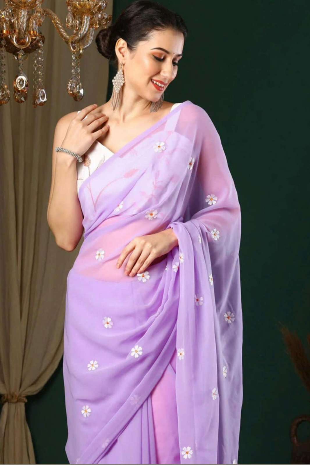 Shri Balaji Emporium Elegant Saree with Exquisite Embroidery Work
