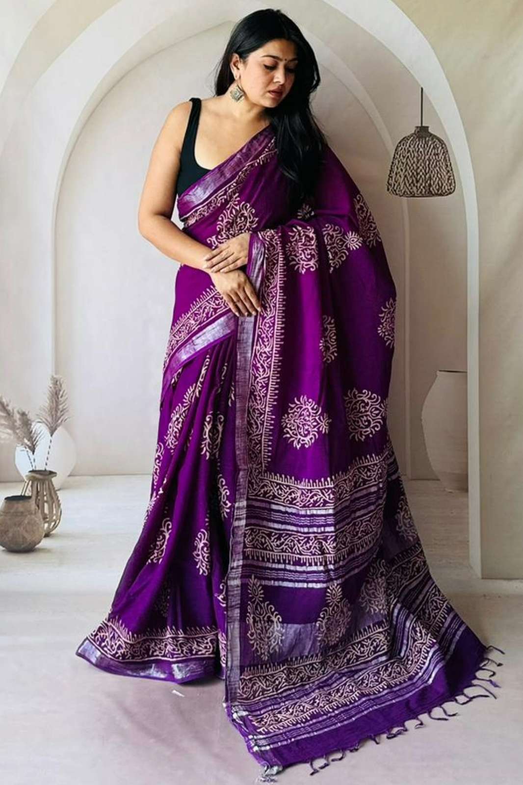 Shri Balaji Emporium RF 19032 Bagru Hand Block Printed Linen Saree