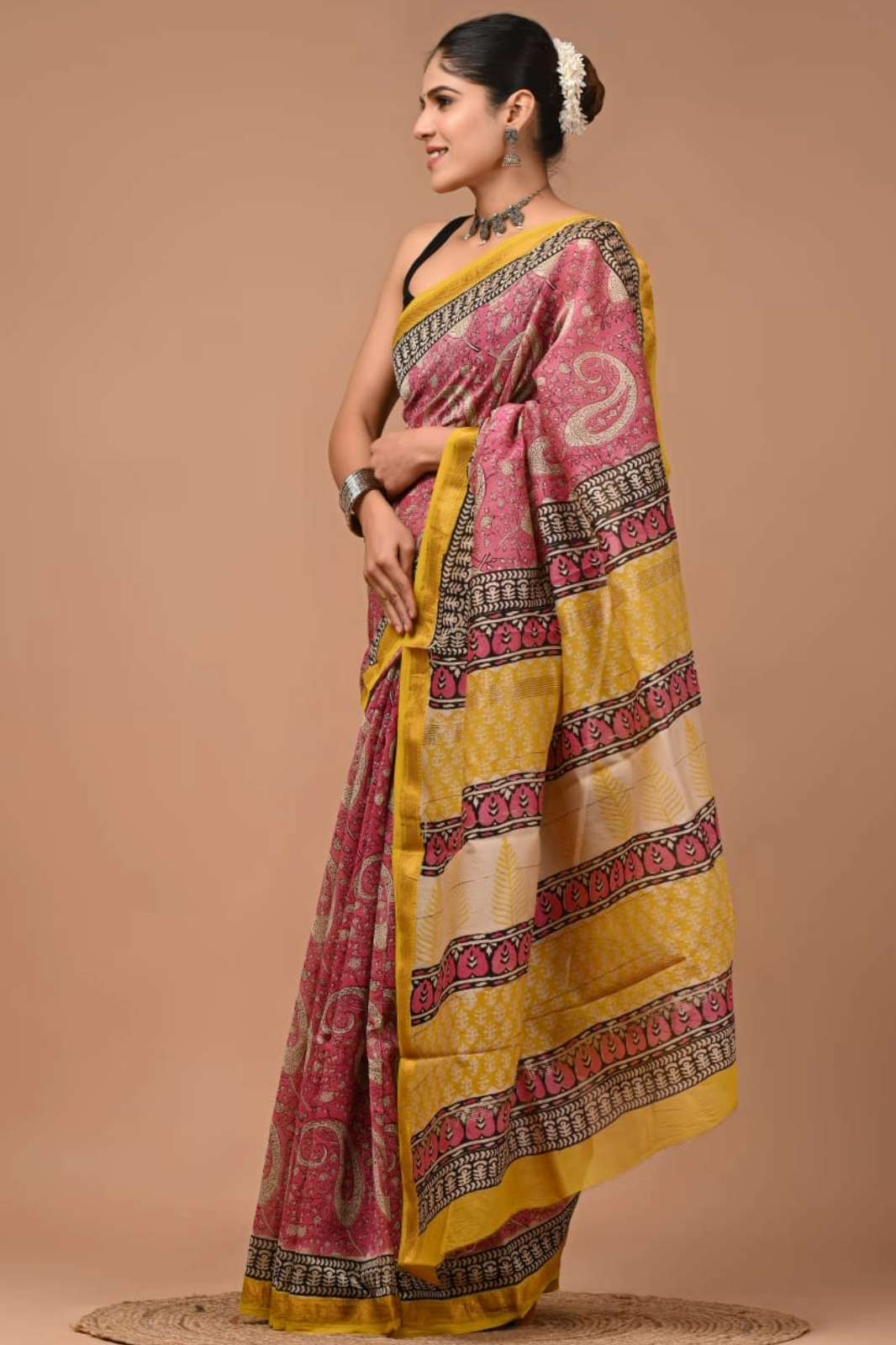 Shri Balaji Emporium RF 19260 Hand Block Printed Maheshwari Silk Saree