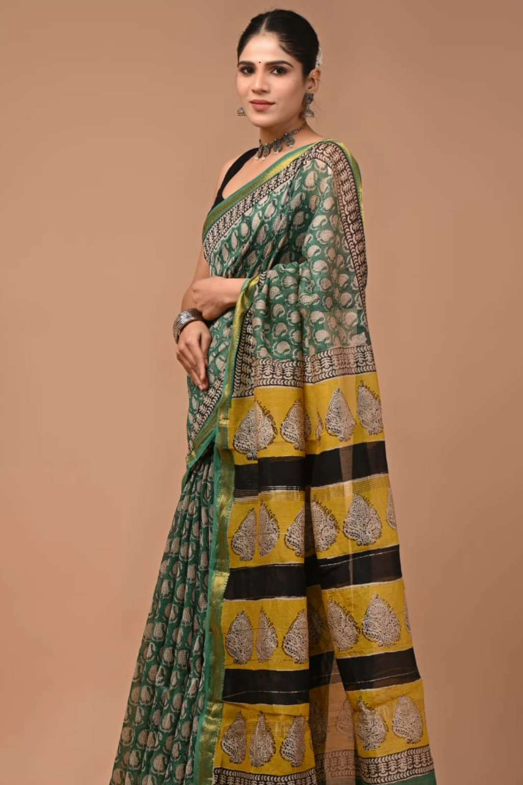 Shri Balaji Emporium RF 19260 Hand Block Printed Maheshwari Silk Saree