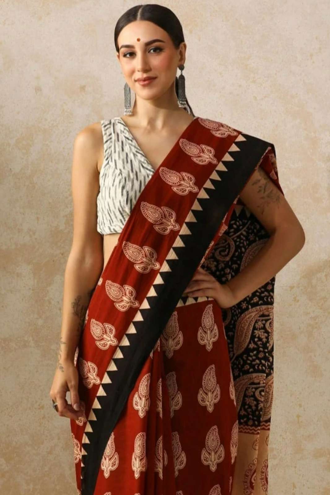 Shri Balaji Emporium RF18418 Bagru Hand Block Printed Pure Cotton Mulmul Saree