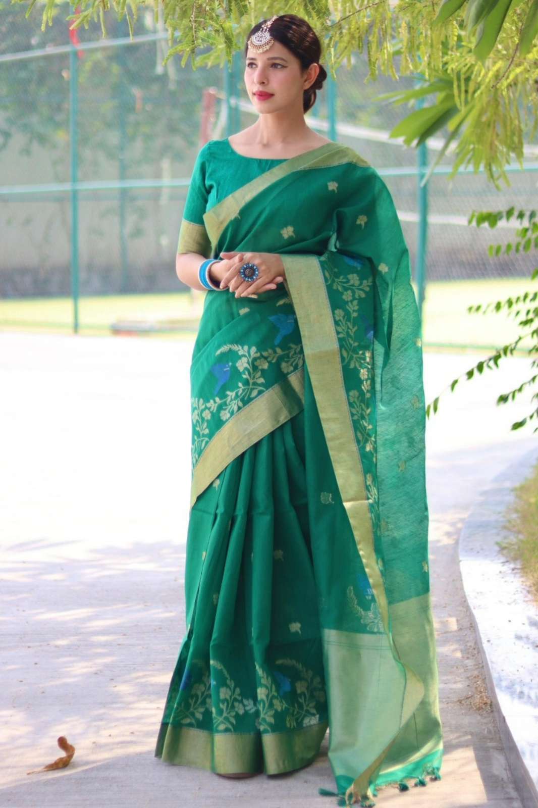 Shri Balaji Emporium Rutrang Traditional Jamdani Pure Linen Silk Saree