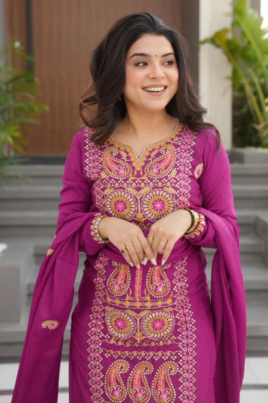 FASHION BAJAR LW 9306 PREMIUM CHINON PAKISTANI SUIT WITH ZARI AND MULTITHREAD WORK FOR RESELLER