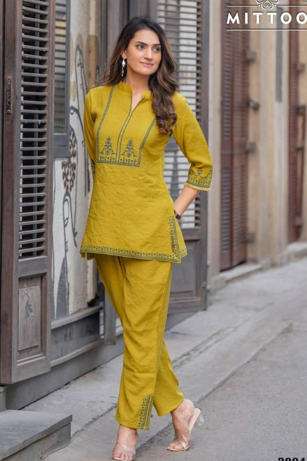 Mittoo Korra Ready to Wear Viscose Slub Print & Handwork Co ord Set