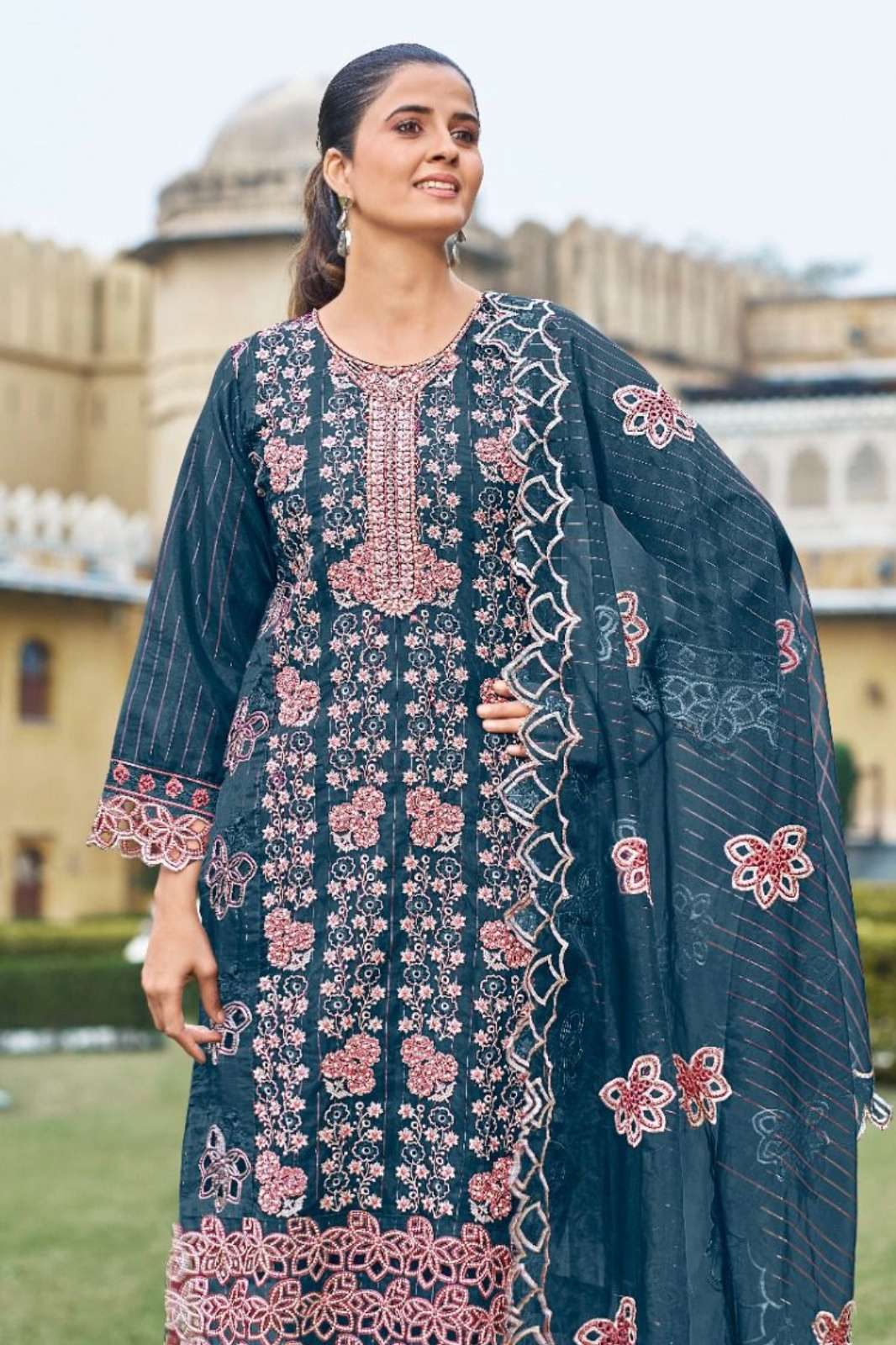 MOTIFZ 5210 BEAUTIFUL FANCY EMBROIDERED SUIT WITH ZARI WORK