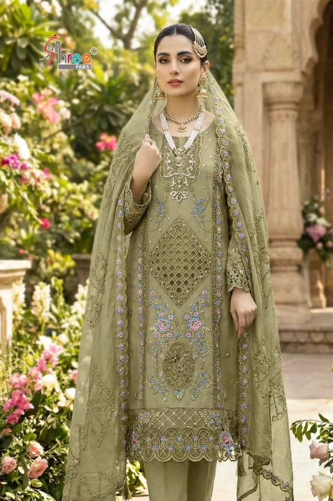 Shree Fabs Sf 5551 timeless pakistani chiffon suit with heavy embroidery & khatli hand work