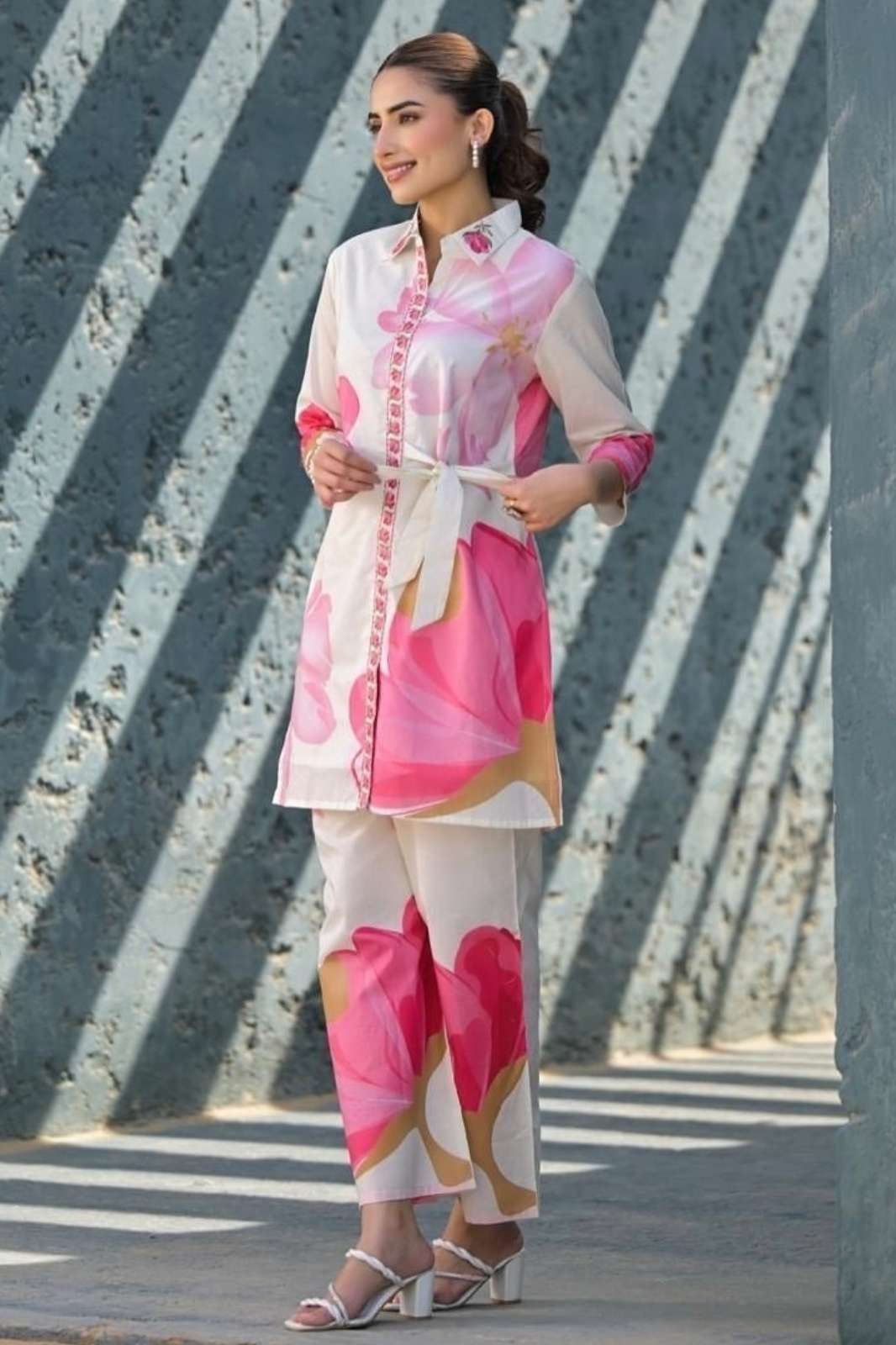 SHRI BALAJI 190650 BEAUTIFUL COTTON PRINTED CO ORD SET WITH THREE QUARTER SLEEVES