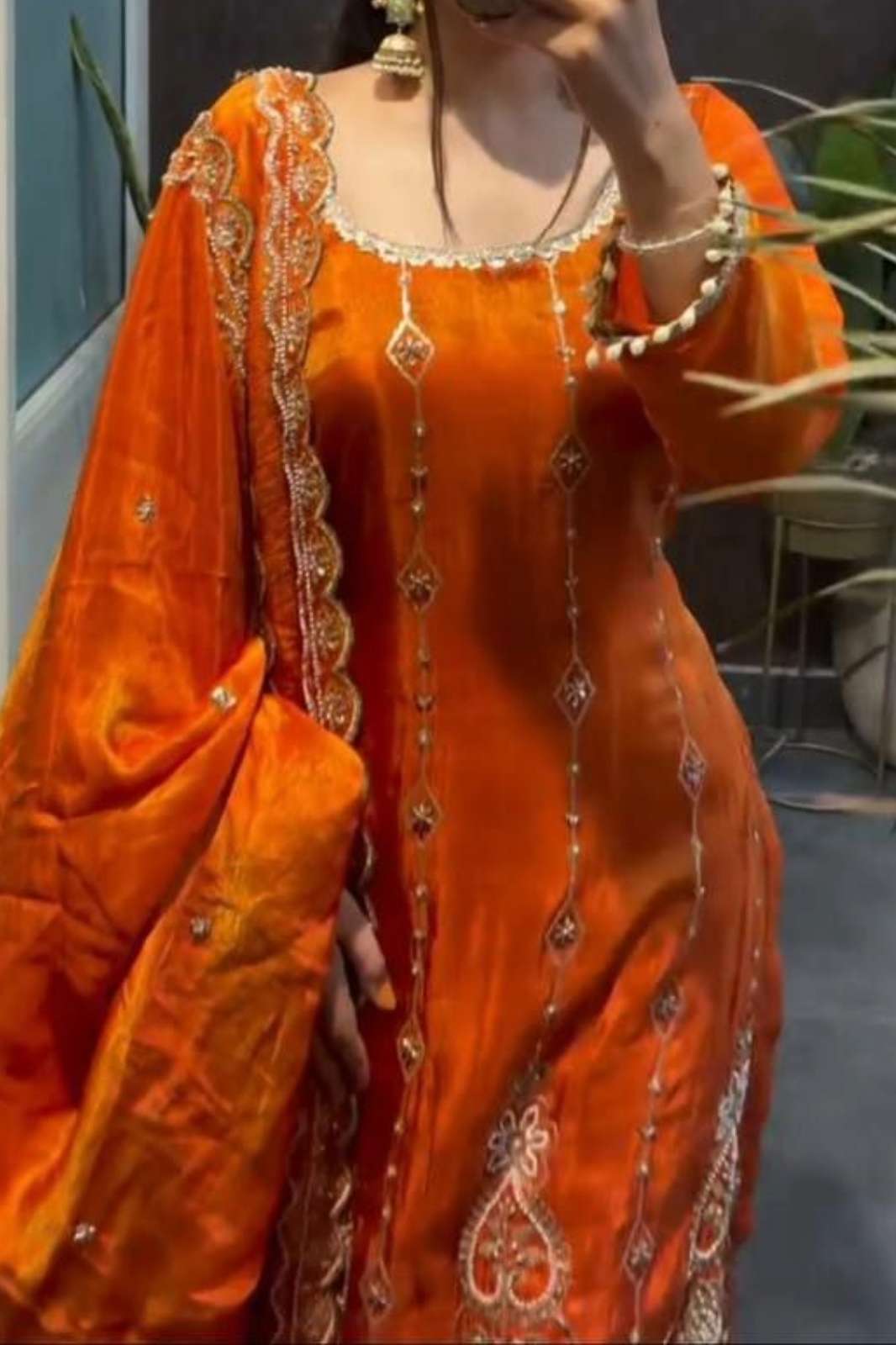 SHRI BALAJI DV 25319 MUSLIM STYLE FENDI SILK HEAVY THREAD AND SEQUENCE WORK PARTY WEAR SUIT FOR RESELLER