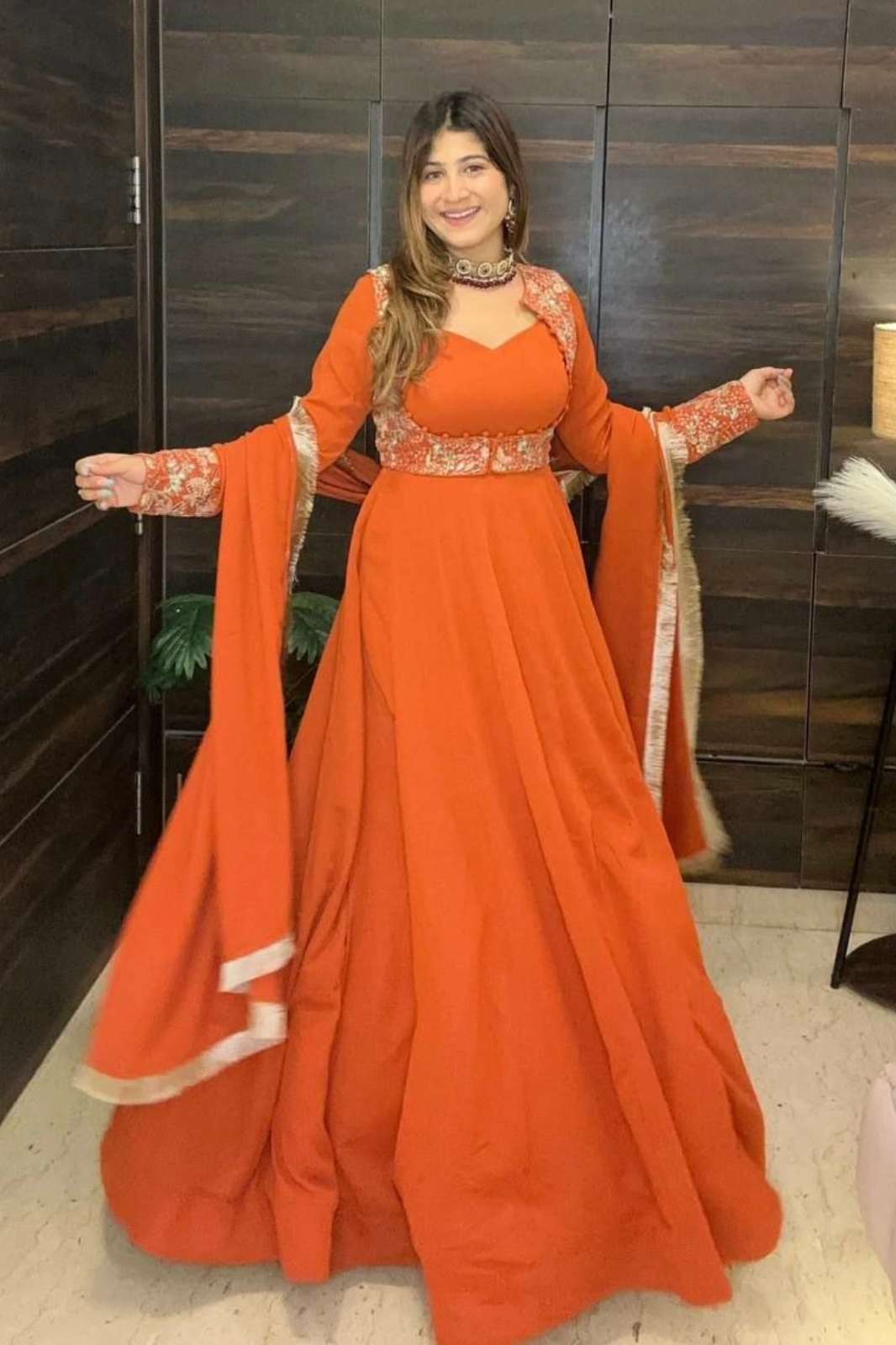 SHRI BALAJI DV 25323 FAUX GEORGETTE READY TO WEAR MULTI THREAD AND NEEDLE WORK ANARKALI SUIT  