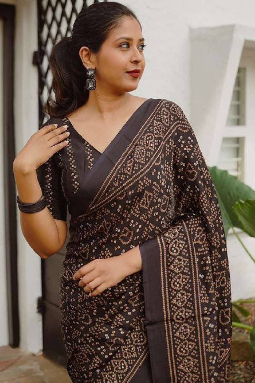 Shri Balaji Emporium LINEN 126 Traditional Pure Linen Saree