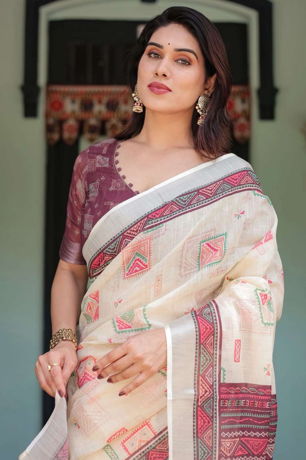 SHRI BALAJI PRESENTS LINEN 137 PREMIUM LINEN BEAUTIFUL PRINTED SAREE FOR WHOLESELLER