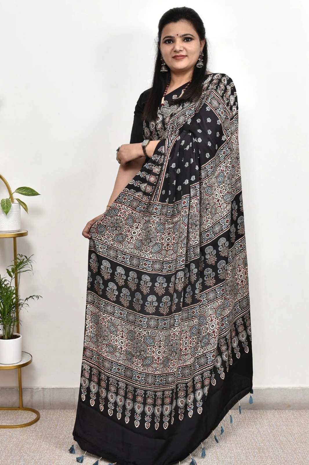 SHRI BALAJI SF 2266 GAJJI SILK DIGITAL PRINT WITH AJRAKH PRINT BORDER ON PALLU 