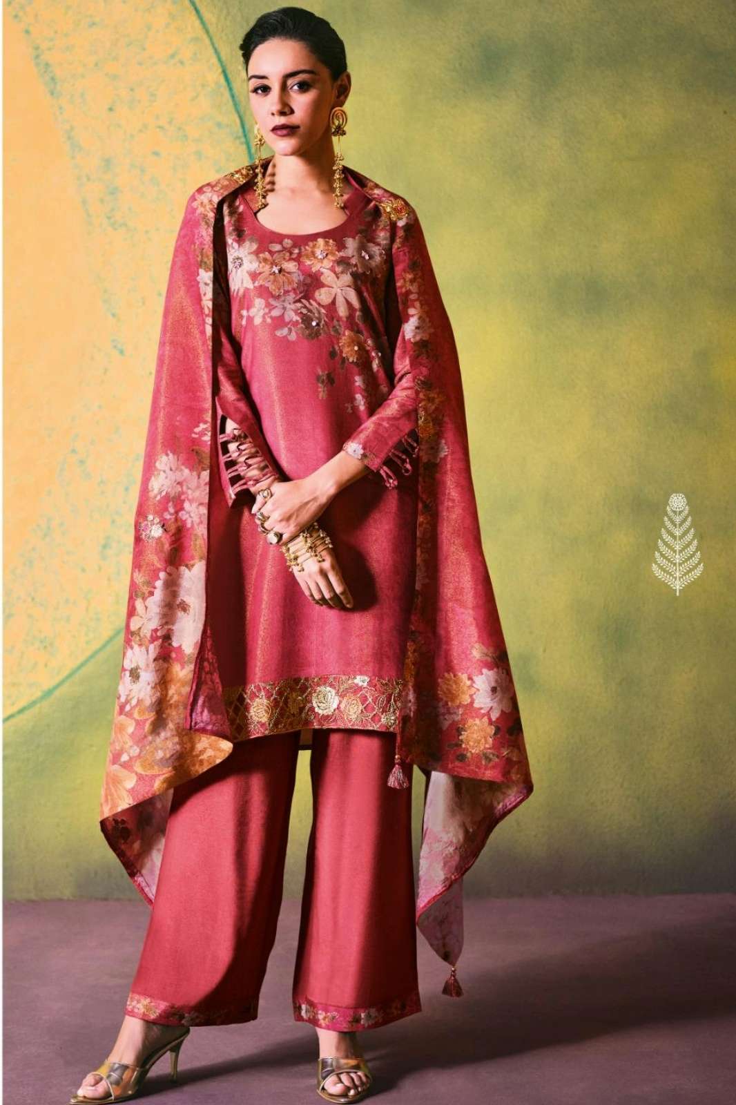 VARSHAA KARA VISCOSE SHIMMER DIGITALLY PRINT & EMBROIDERED SUIT 