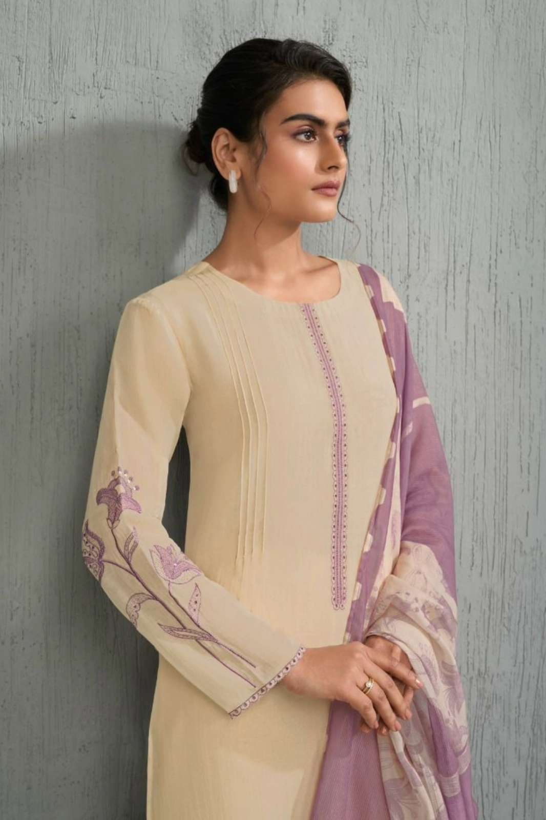 OMTEX ZEHRA PREMIUM CHANDERI SILK EMBROIDERY WITH HANDWORK SUIT