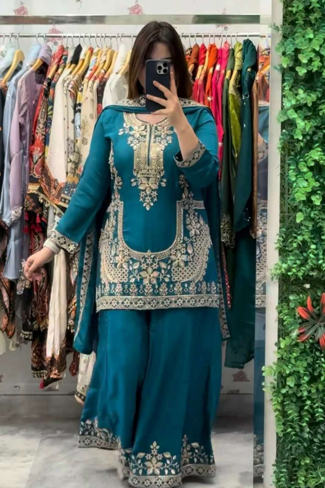 Shri Balaji Emporium DV 25372 Heavy Natural Crep Silk With Embroidery Work Ready to wear Muslim Suit 