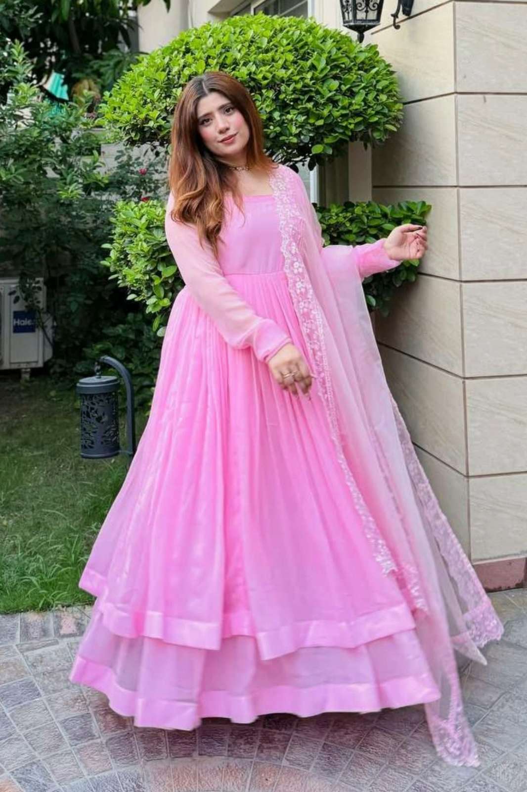 Shri Balaji Emporium DV  25393 FOX GEORGETTE SEQUENCE EMBROIDERY WORK SUIT 