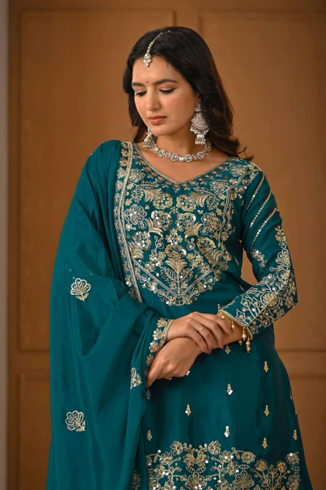 SHRI BALAJI PRESENTS DV 25349 READY TO WEAR BEAUTIFUL PAKISTANI STYLE PLAZZO SUIT WITH EMBROIDERED SEQUENCE WORK