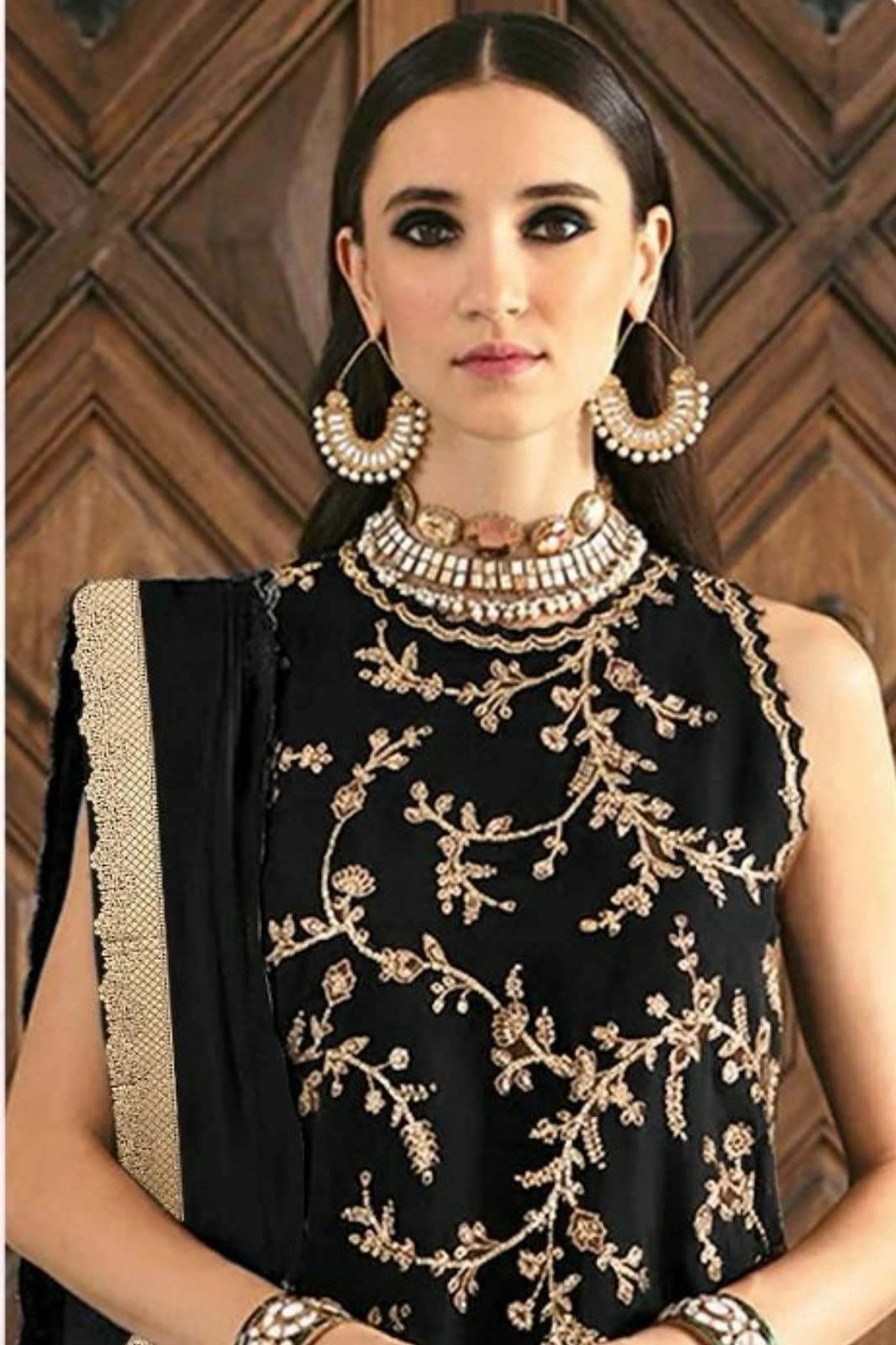 FEPIC ROSEMEEN V 17021 VELVET EMBROIDERED PAKISTANI SUIT 