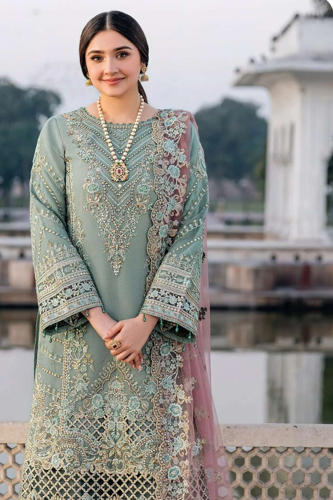 SAJIDA ANAYA VOL 4 design 1120 GEORGETTE SUIT WITH HEAVY EMBROIDERED WORK