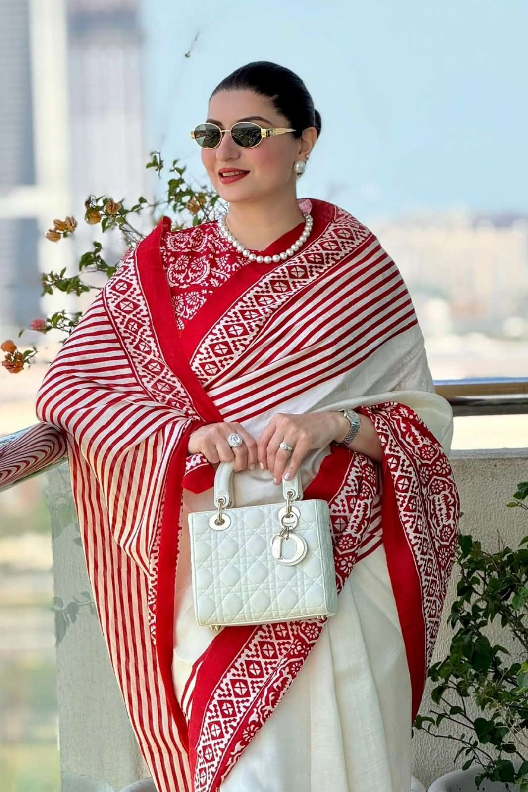 Shri Balaji Emporium 20843 Semi Gajji Silk Soft and Smooth Saree 