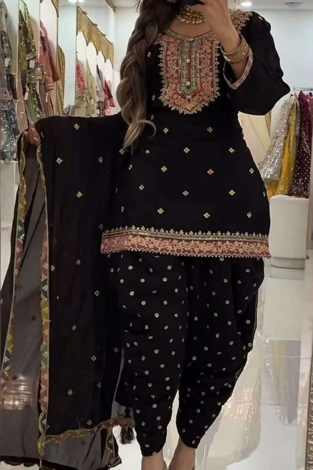 Shri Balaji Emporium DV 25521 Heavy Faux Georgette With Heavy Embroidery Sequence Work Suit