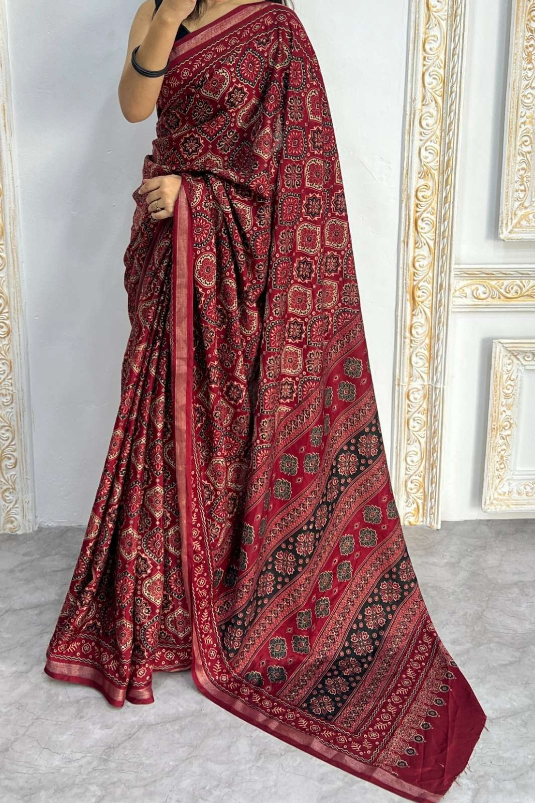 Shri Balaji Emporium SF 2319 Soft Mal Cotton Traditional All Over Print Saree