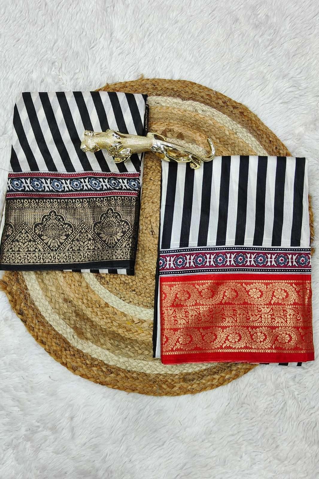 Shri Balaji Emporium SF 2324 Dola Jacquard Traditional Contrast Border Saree with Rich Pallu