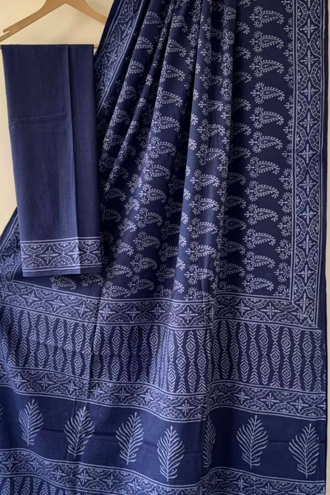 Shri Balaji Emporium 21351 Presents Exclusive collection of hand block printed cotton saree 